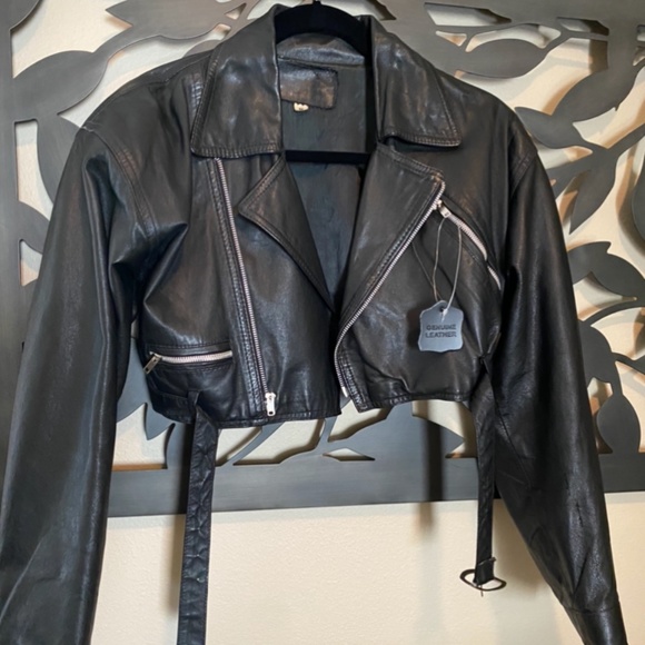 Jackets & Blazers - Leather Crop Moto Jacket- Vintage Poor Condition